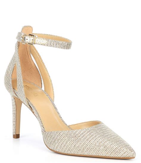 stores that sell michael kors shoes near burlington on